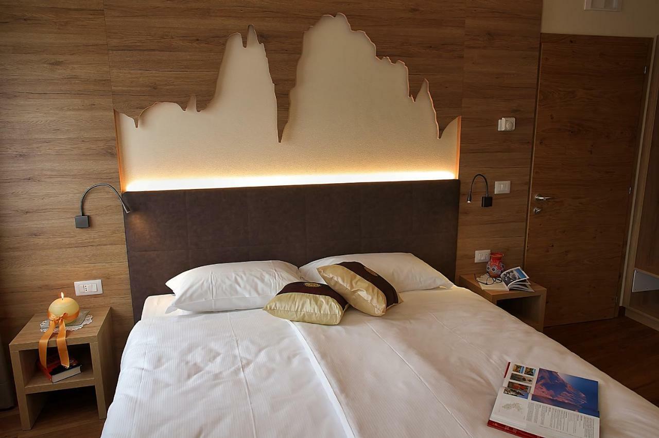 Botton D'Oro Delle Dolomiti Bed and Breakfast Vattaro Exteriör bild